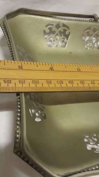 Fruit/snack basket with handle