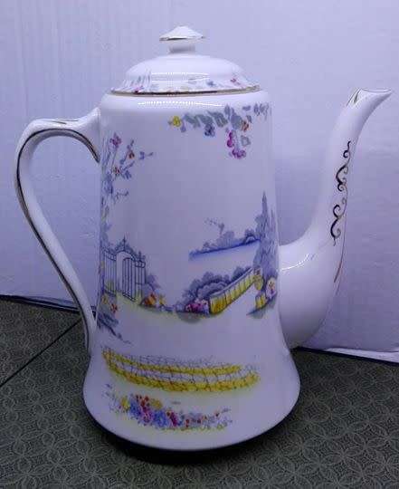 Royal Albert Bone china  - Rosedale! WOW!!! LOOK!! Tea/Coffee pot