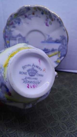 Royal Albert Bone china  - Rosedale! WOW!!! LOOK!! Cup and saucer - Demitasse cups