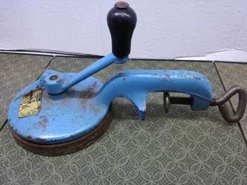 Vintage bean slicer