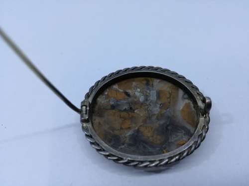 Gorgeous stone brooch! - Look!