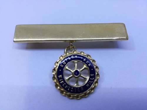 Rotary club Winchester Hills name tag - Look!