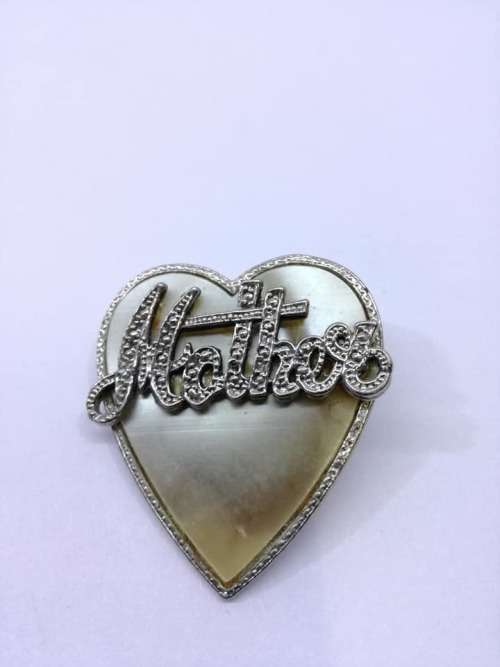 Lovely vintage Mother brooch- Look!