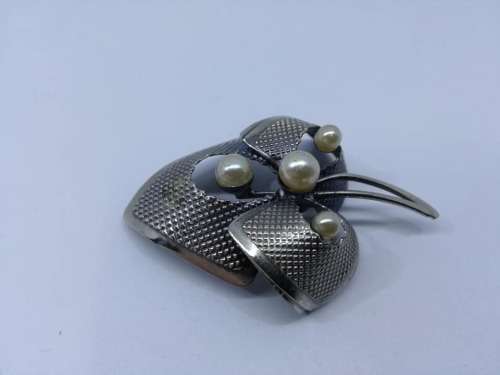 Lovely vintage brooch - Look!