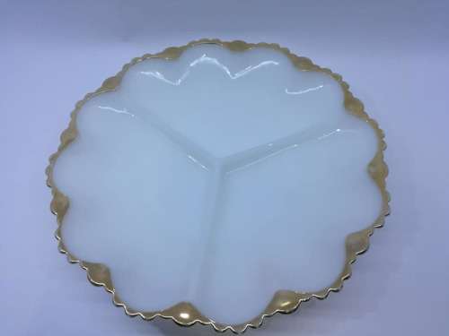 Milk glass three division plate