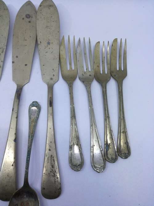Vintage lot of cutlery
