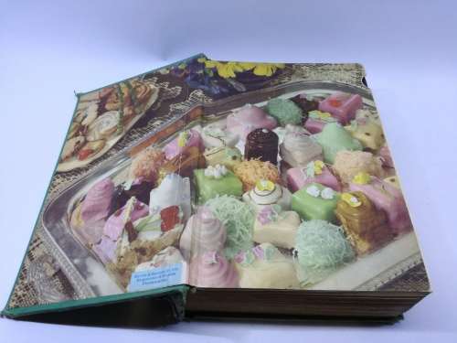 THE AMERICAN WOMANS COOK BOOK BY RUTH BEROLZHEIMER CULINARY ART VINTAGE 1948