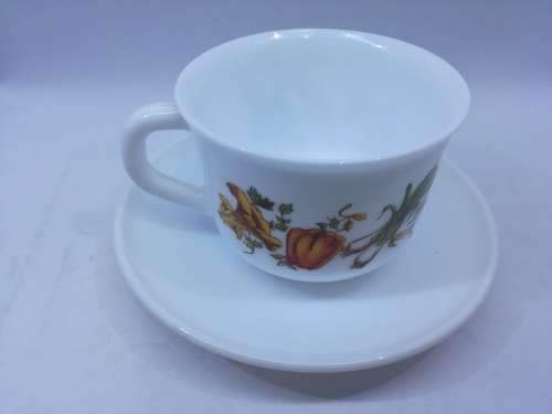 Arcopal milk glass cup and saucer - x 6