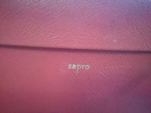 Vintage Sapro Vanity Case - outside in good condition - inside needs cleaning - 19x32cm