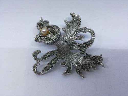 Vintage marcasite Brooch
