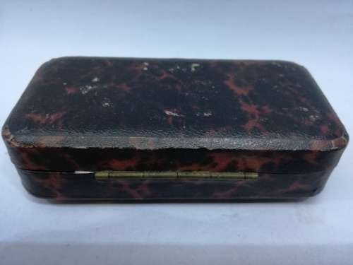 Stunning jewelry presentation box