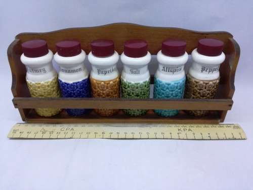 Vintage spice rack and bottles!! WOW!