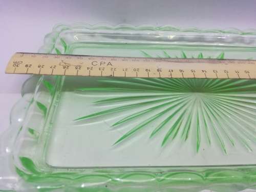 Beautiful Vintage Uranium Glass Rectangle vanity Tray - one insignificant chip