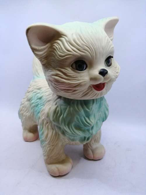 Vintage rubber kitty with eyes that open and close! too cute!!