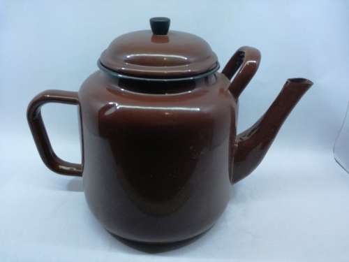 Big 3.5l enameled kettle