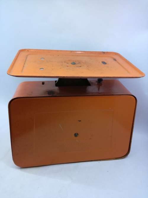 Vintage scale