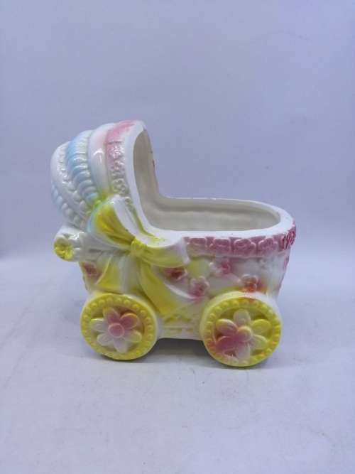 Pretty nursery planter - pram