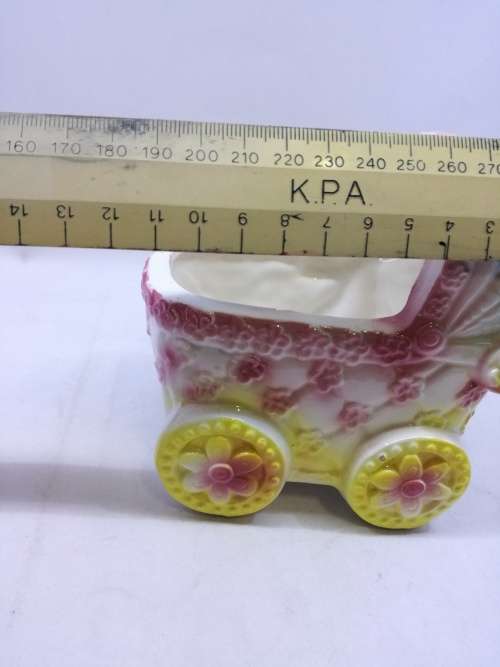 Pretty nursery planter - pram