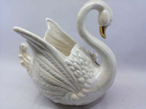 Vintage Pearl lusterware ceramic swan planter, or vase made in Japan - damage to leafs