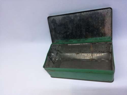 Poison tin