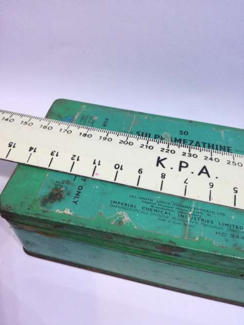 Poison tin