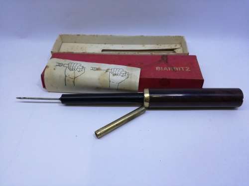 Antique air Biarritz cork opener