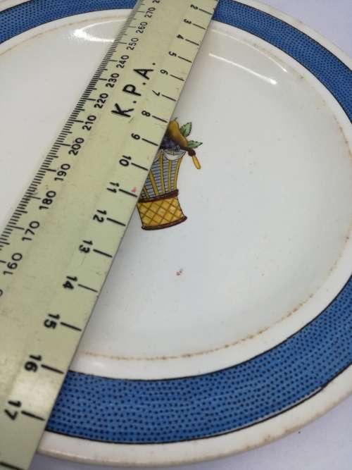 ANTIQUE WEDGWOOD ETRURIA PLATE
