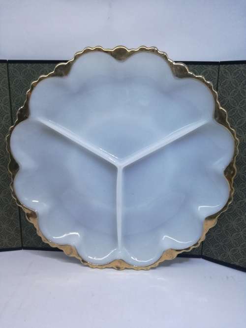 Stunning vintage milk glass 3 division serving plate