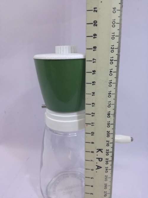 Vintage Chicago Federal Nut/Spice Grinder green and white