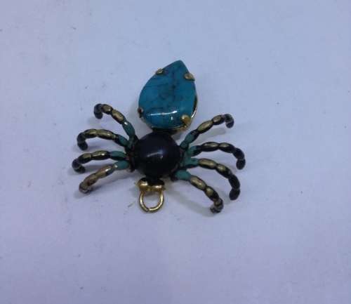 Lovely spider pendant/brooch