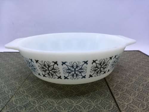 JAJ VINTAGE  MILK GLASS  BOWL