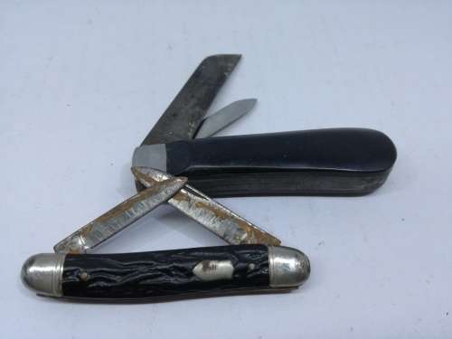 Two old pocket knifes
