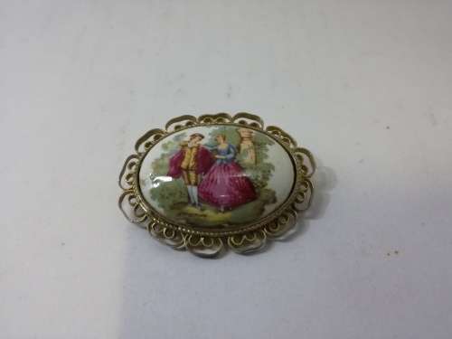 Romantic Porcelain brooch