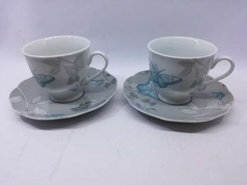 Cups and saucers x 2  eetrite