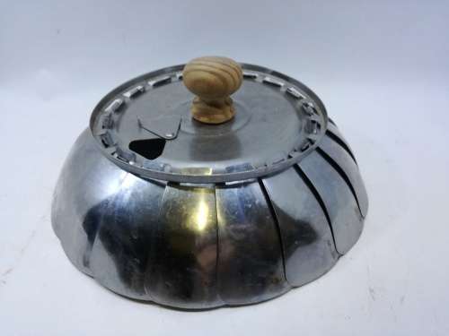 Adjustable lid
