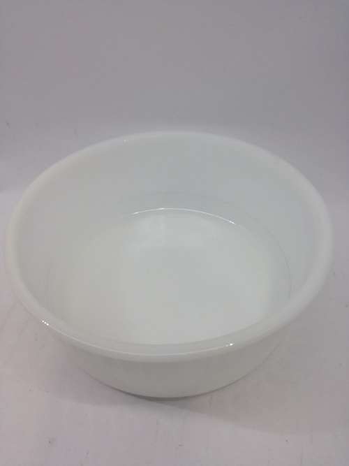 Stunning vintage milk glass mixing bowl