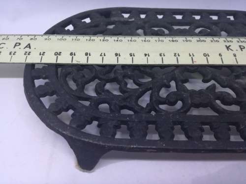 Cast iron oval trivet