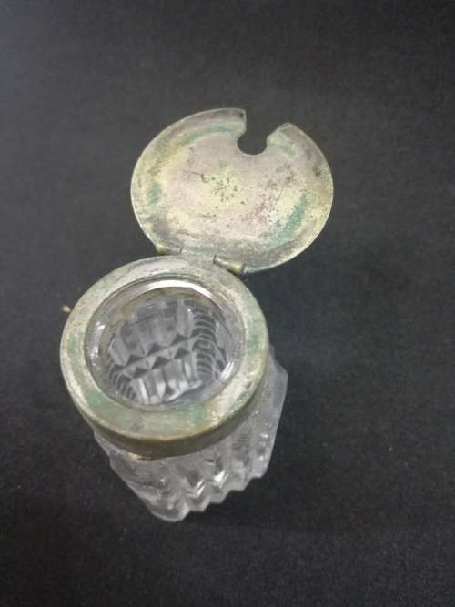 Cut crystal mustard/salt - no spoon