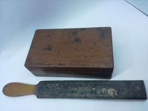 Antique cut throat razor set  The army & navy razors Universally approved warranted cast steel blade