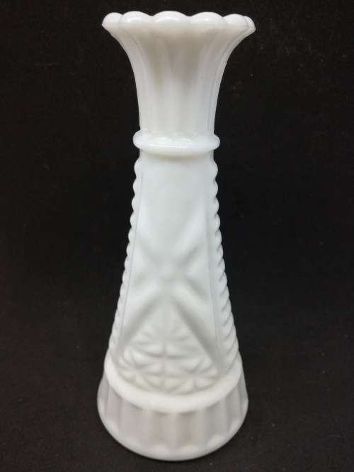 Milk glass vase