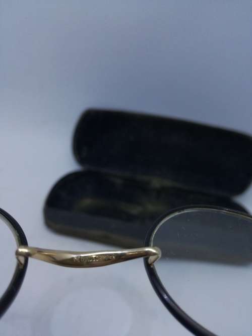 Windsor USA vintage reading glasses in box