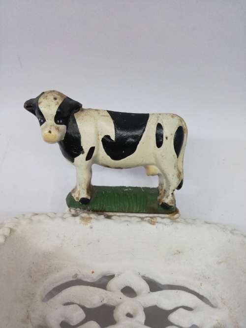 Vintage cast iron soap dish - Cow