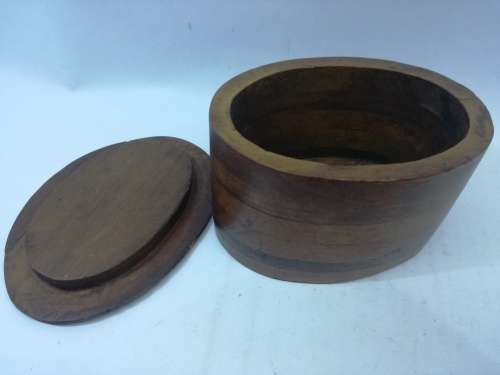 Oval wooden box - gift to ladies on cruise-liner - OLD