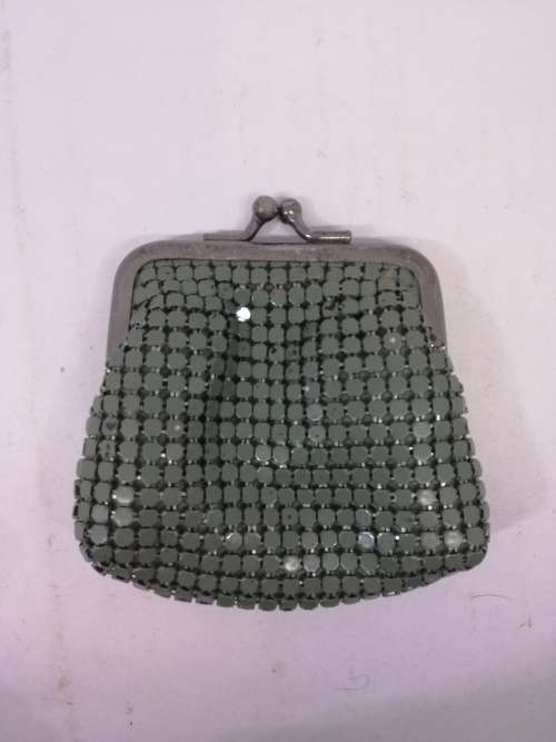 Metal coin purse