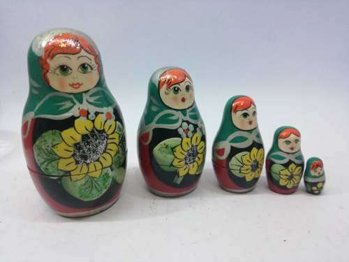 Russian dolls set of 5