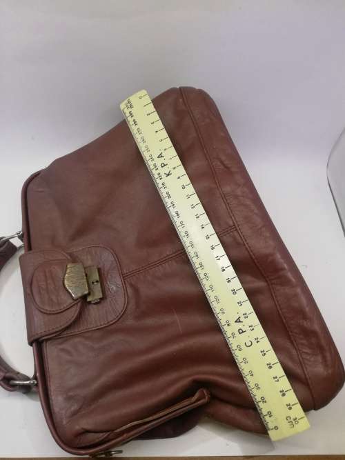 Leather handbag