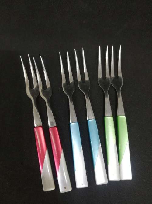 Small cake forks