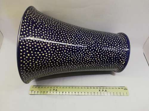 Stunning hand painted vase