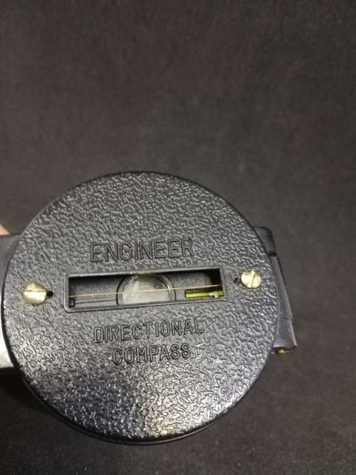 READER`S DIGEST  ENGINEER DIRECTIONAL COMPASS IN BOX