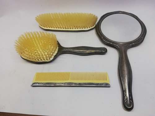 Vintage Alpaca 4 piece vanity set - Lynette 19-3-1963
